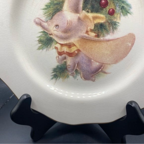 Disney Direct VTG RARE Holiday Lunch/ Salad 8 5/8” Plate Retired Dumbo - Picture 3 of 8